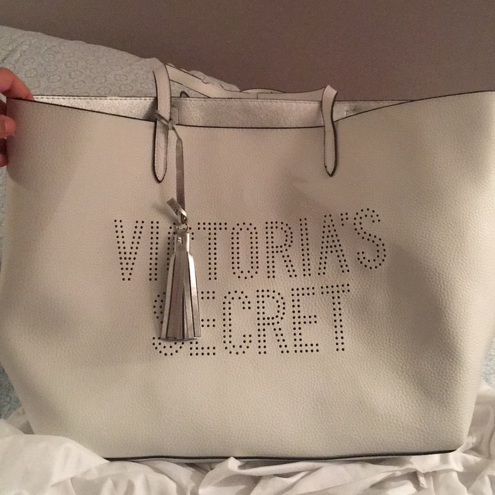 Victoria’s Secret tote